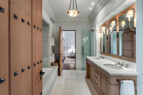 Bathroom, Dual Sink Vanities, Interior, Pendant Lights, Recessed Lighting