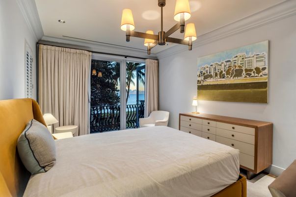 Bedroom, Interior, Recessed Lighting, Water