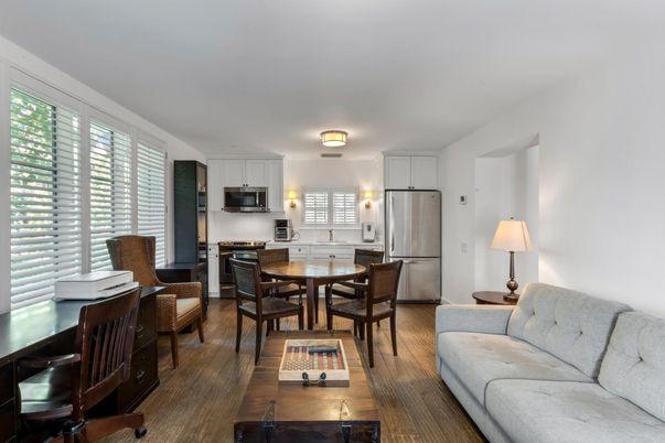 Dining room, Interior, Kitchen, Stainless Steel Appliances, Wood Texture Flooring