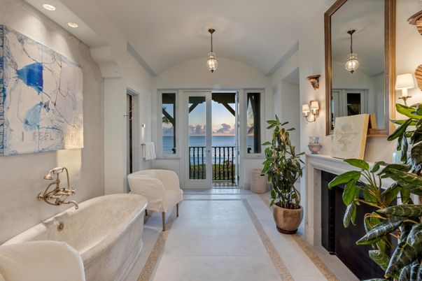 Fireplace, Interior, Pendant Lights, Recessed Lighting, Water