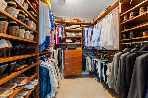 Interior, Walk-in Closets
