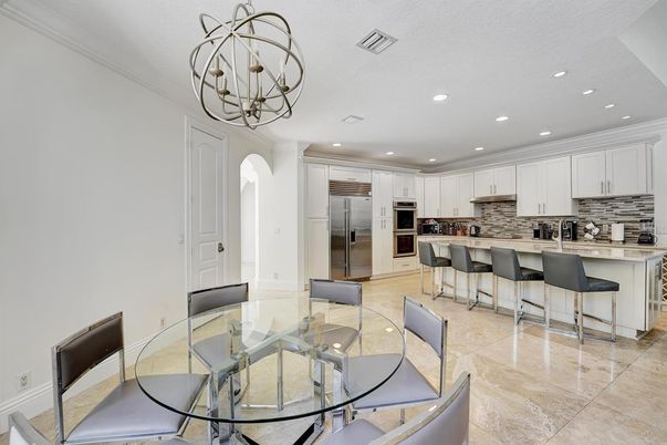 Chandelier, Dining room, Interior, Kitchen, Recessed Lighting, Stainless Steel Appliances