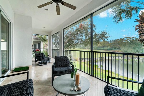 Interior, Sun Room, Water