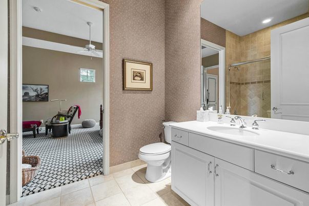 Bathroom, Interior, Recessed Lighting