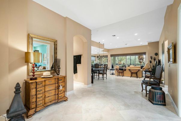 Dining room, Interior, Living room, Recessed Lighting