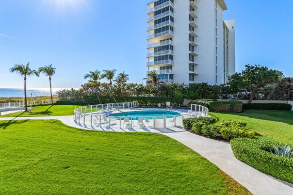 Backyard, Exterior, Pool, Water