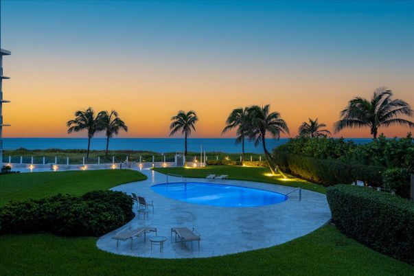 Exterior, Pool, Water