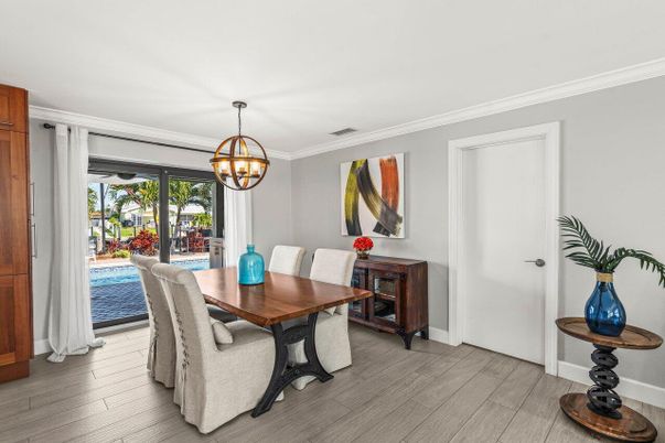 Chandelier, Dining room, Interior, Wood Texture Flooring