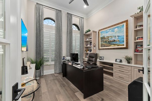 Home Office, Interior, Recessed Lighting, Wood Texture Flooring