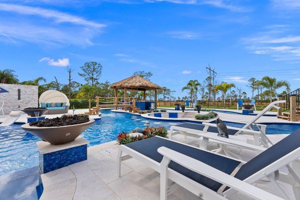 Exterior, Playground, Pool