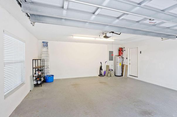 Garage, Interior