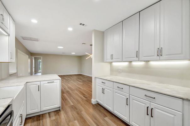 Interior, Kitchen, Pendant Lights, Recessed Lighting, Wood Texture Flooring