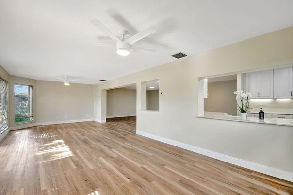 Empty room, Interior, Recessed Lighting, Wood Texture Flooring
