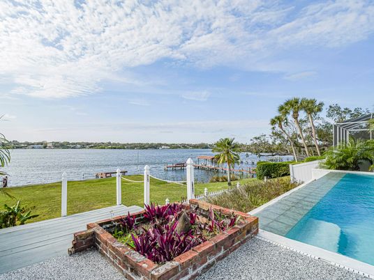 Exterior, Pool, Water