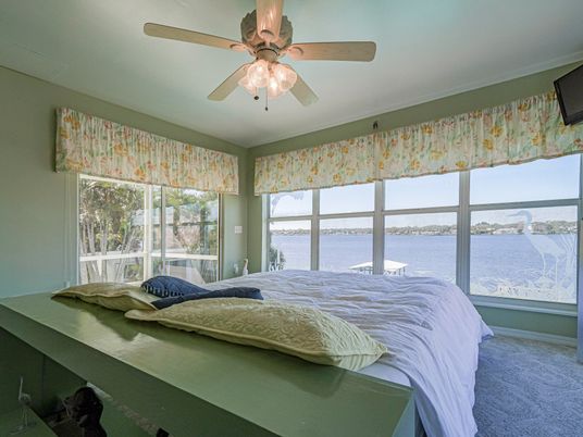 Bedroom, Interior, Water
