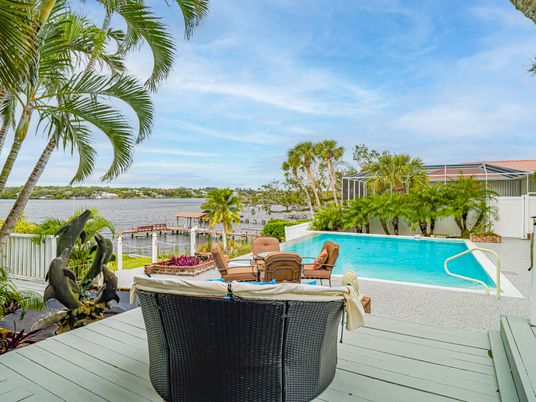 Exterior, Pool, Water