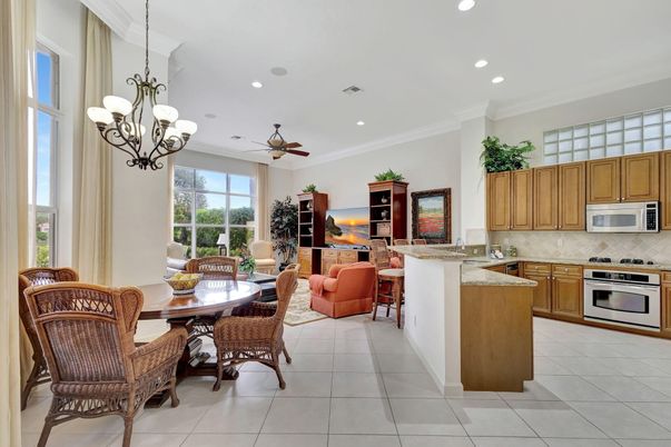 Chandelier, Dining room, Interior, Kitchen, Living room, Recessed Lighting