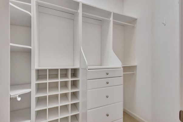 Interior, Walk-in Closets