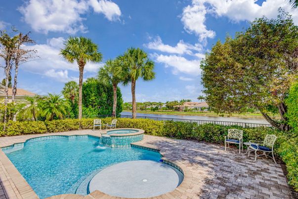 Exterior, Pool, Water