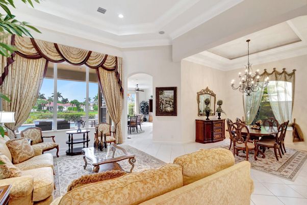 Chandelier, Dining room, Interior, Living room, Recessed Lighting