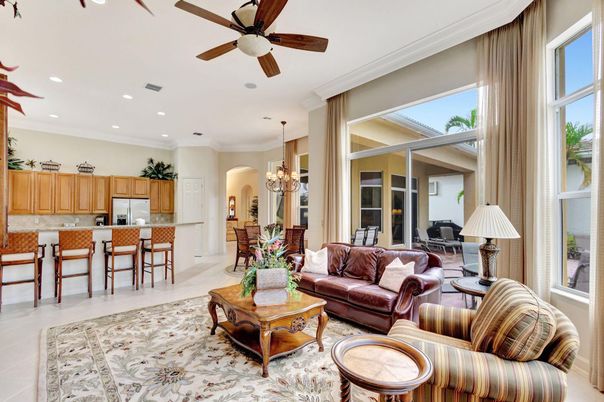 Chandelier, Dining room, Interior, Kitchen, Living room, Recessed Lighting