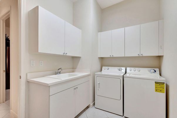 Interior, Washer