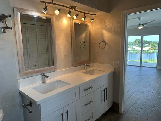 Bathroom, Dual Sink Vanities, Interior