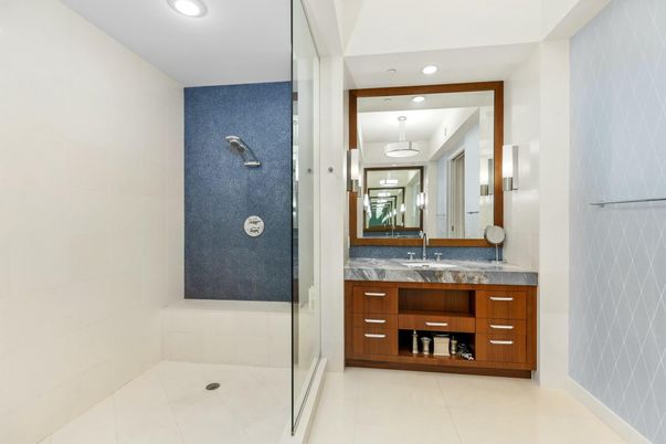 Bathroom, Interior, Pendant Lights, Recessed Lighting