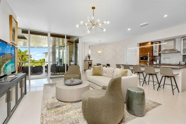 Dining room, Interior, Kitchen, Living room, Pendant Lights, Recessed Lighting, Stainless Steel Appliances