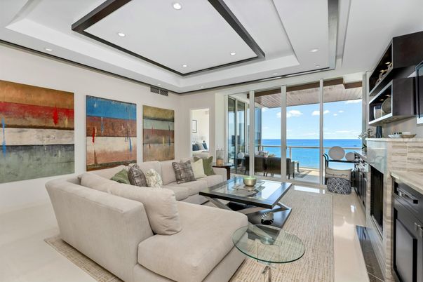 Interior, Living room, Recessed Lighting, Water