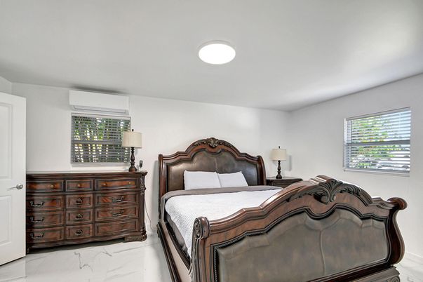Bedroom, Interior, Marble, Recessed Lighting