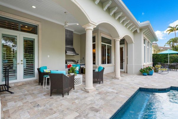 Exterior, Pool