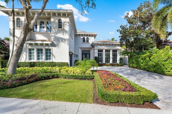 Backyard, Exterior, Facade, Mediterranean
