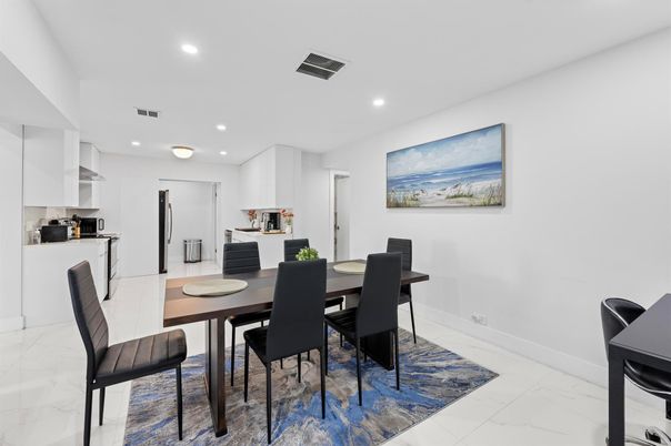 Dining room, Interior, Kitchen, Marble, Recessed Lighting