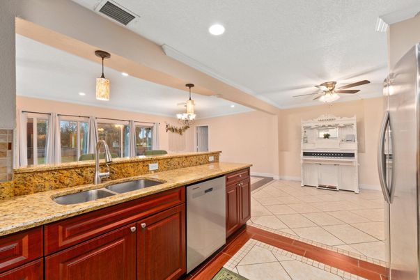 Interior, Kitchen, Pendant Lights, Recessed Lighting