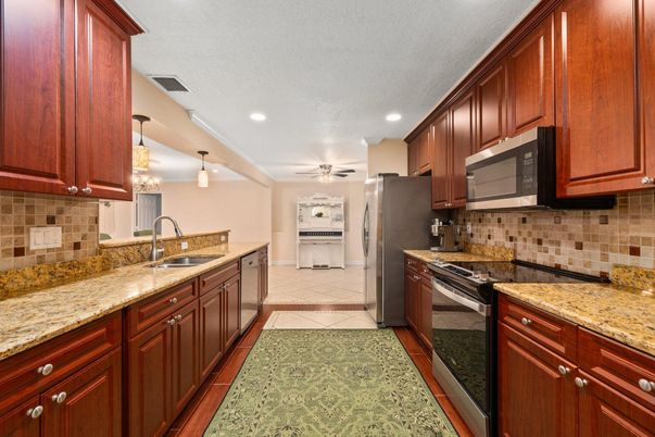 Interior, Kitchen, Pendant Lights, Recessed Lighting