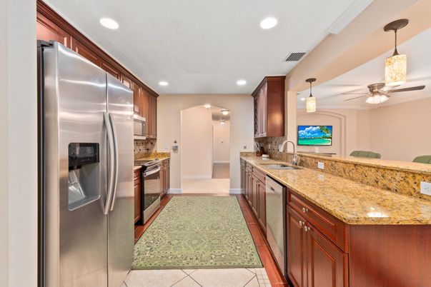 Interior, Kitchen, Pendant Lights, Recessed Lighting, Stainless Steel Appliances
