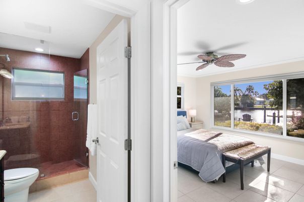 Bathroom, Bedroom, Glass Shower, Interior, Recessed Lighting, Water