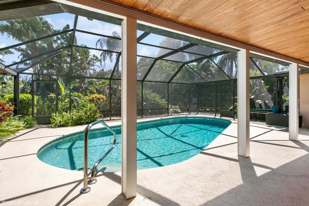 Glass Ceilings, Interior, Pool, Sun Room, Wooden Ceilings