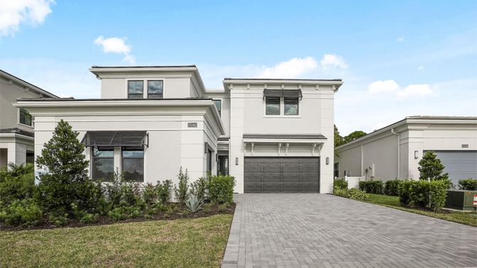 Attached, Exterior, Facade, Modern
