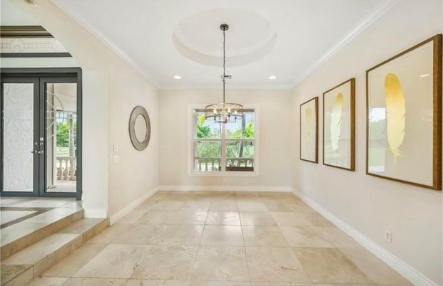 Empty room, Interior, Pendant Lights, Recessed Lighting