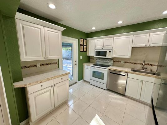 Interior, Kitchen, Recessed Lighting