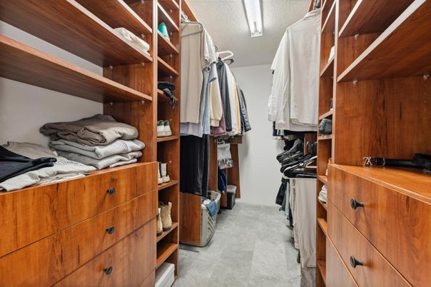 Interior, Walk-in Closets