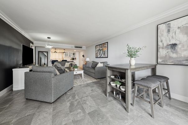 Dining room, Interior, Living room, Pendant Lights
