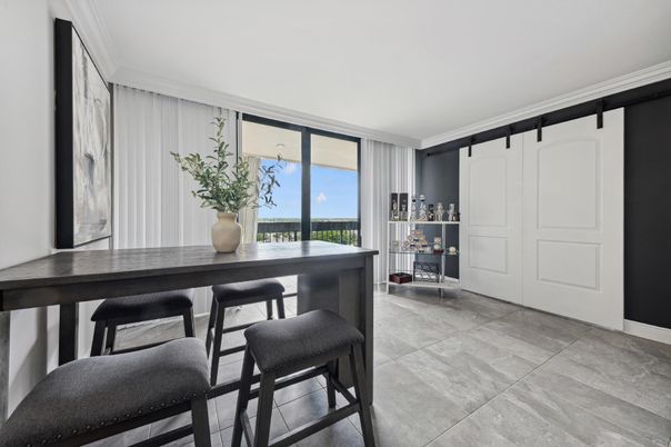 Dining room, Interior, Water