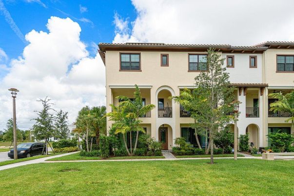 Backyard, Exterior, Facade, Mediterranean