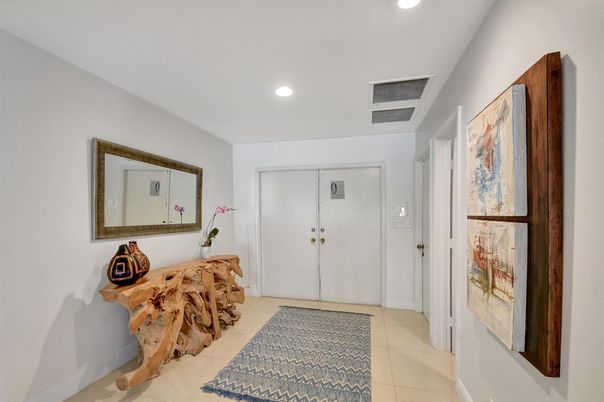 Interior, Recessed Lighting