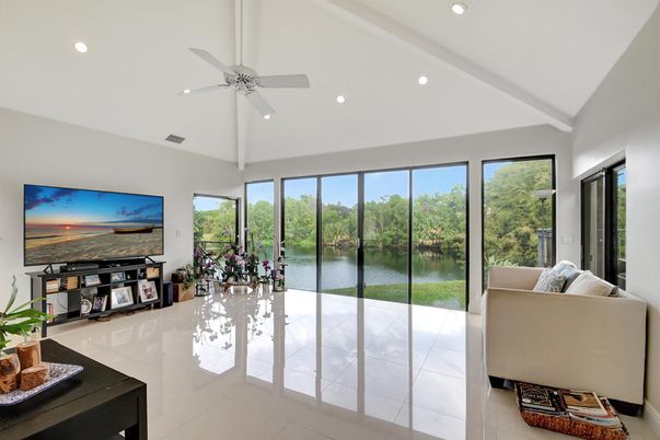 Interior, Living room, Recessed Lighting, Water