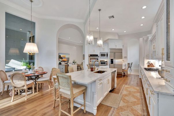 Dining room, Interior, Kitchen, Pendant Lights, Recessed Lighting, Stainless Steel Appliances, Wood Texture Flooring