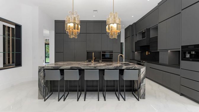 Chandelier, Interior, Kitchen, Marble, Pendant Lights, Recessed Lighting
